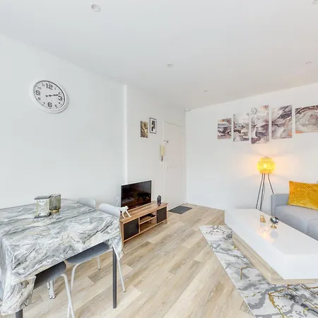 Apartment Cozy 5 A 3' De La Gare - Cozy *